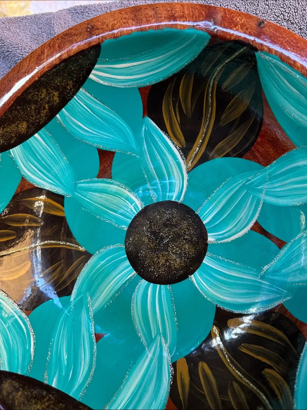 N/A 2015 teal leafing